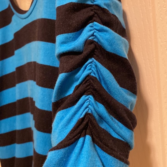 Anthropologie Dolan T-Shirt - Picture 2 of 6